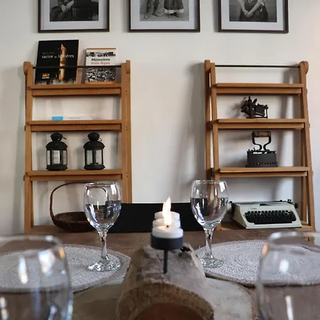 Le De La Riviere Apartment *